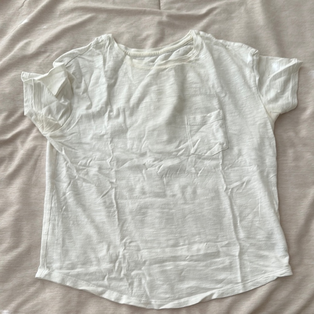 Old Navy White Short Sleeve Tee